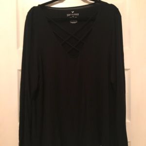 American Eagle size xxl long sleeve v-neck